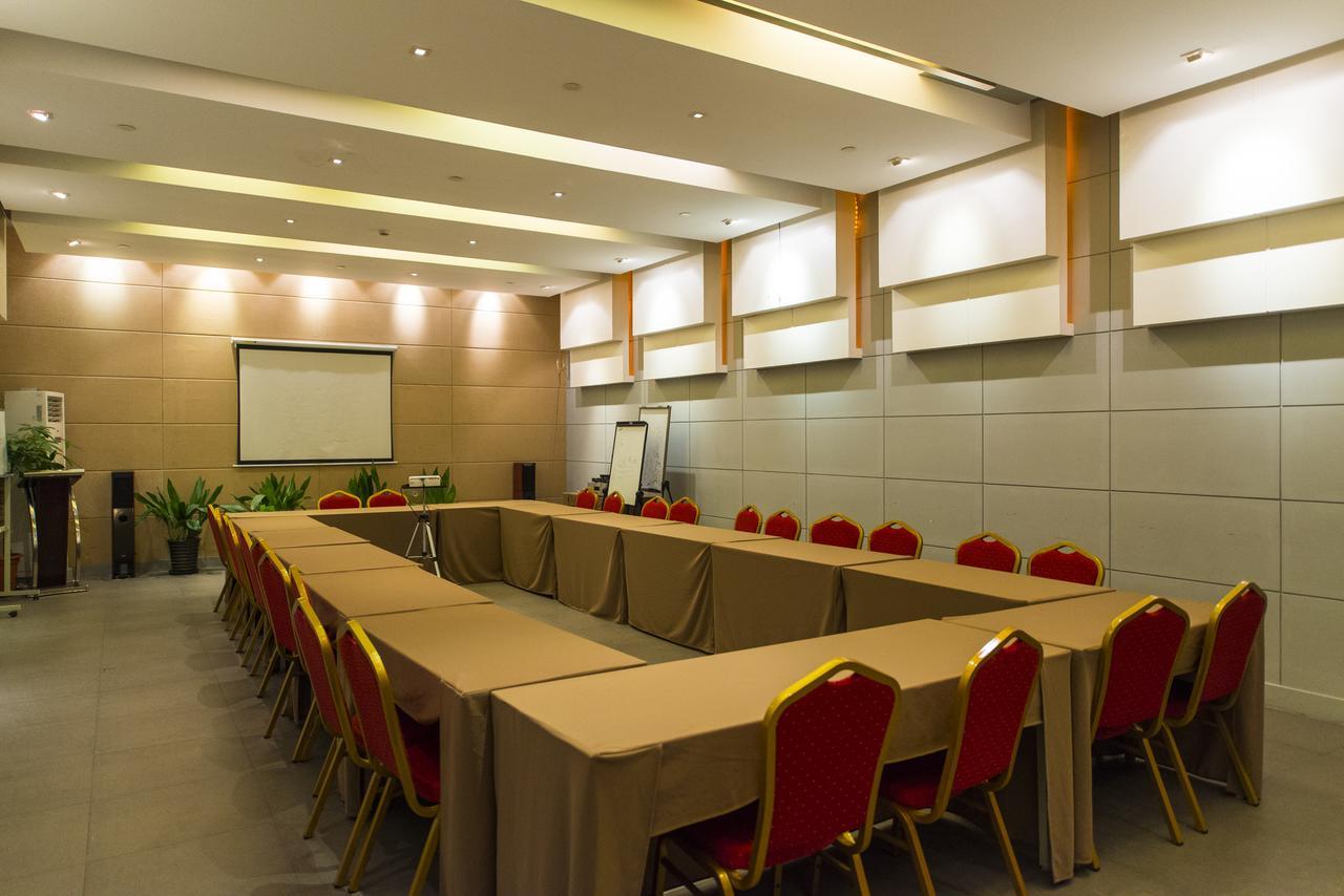 Jinjiang Inn Zhoukou Bayi Road Chuanhui District Government מראה חיצוני תמונה